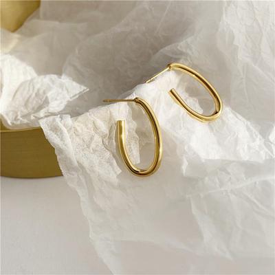 Neutrale U-förmige Europäische & Amerikanische Ovale Stecker-Creolen, Titanstahl 18K Goldbeschichtet.