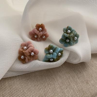 French Retro Unique Color Dopamine Flower Color Stud Earrings Versatile Sweet Temperament Earrings Women