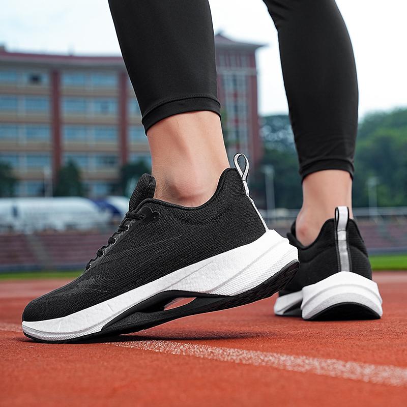 Men's Lightt Breathable Cushioning Casual Sports Shoes Four Seasons New Soft-sole Unisex Outdoor Running Shoes Students Sneakers
