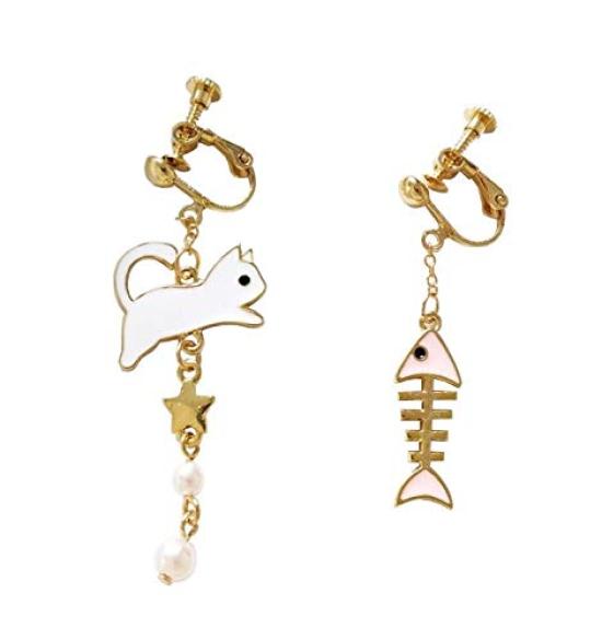 

Feel Cat and Fish Cute Cat Gift White Earrings Non-hole Women s (Earrings)