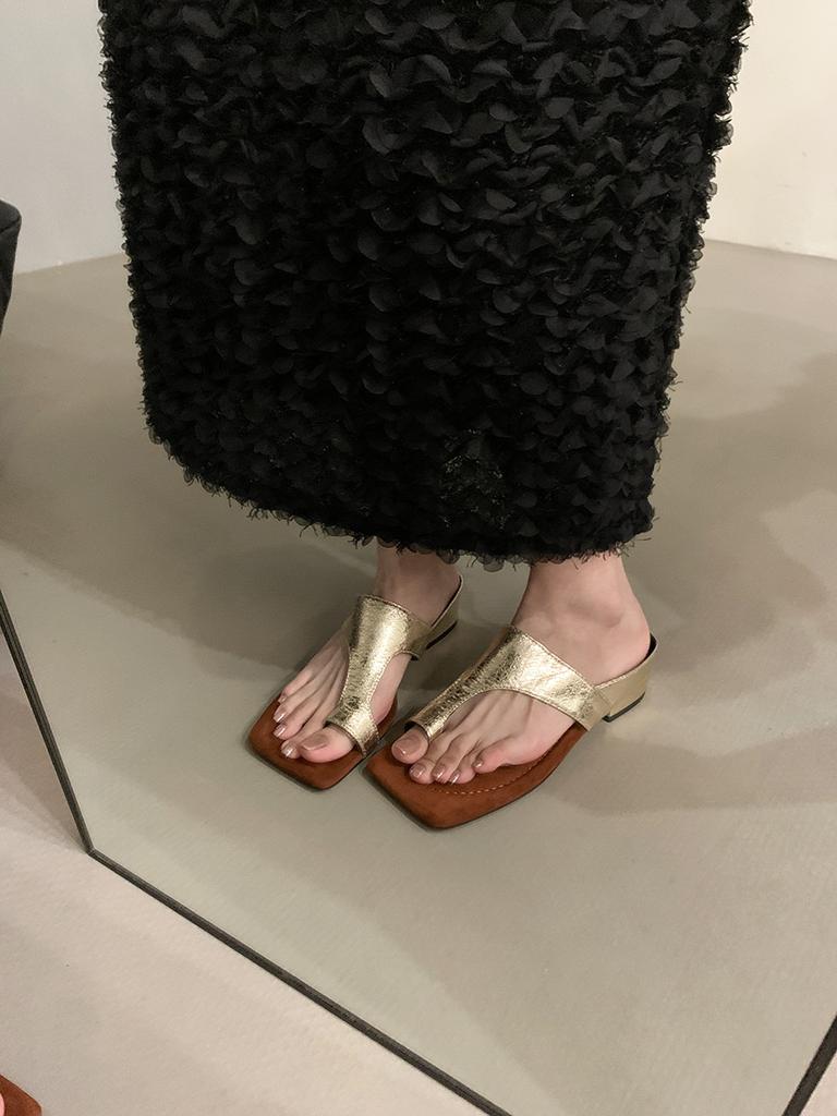 Set of toe low-heeled one-word slippers women's summer 2025 new fashion silver Korean version outer wear temperament women's cool slippers