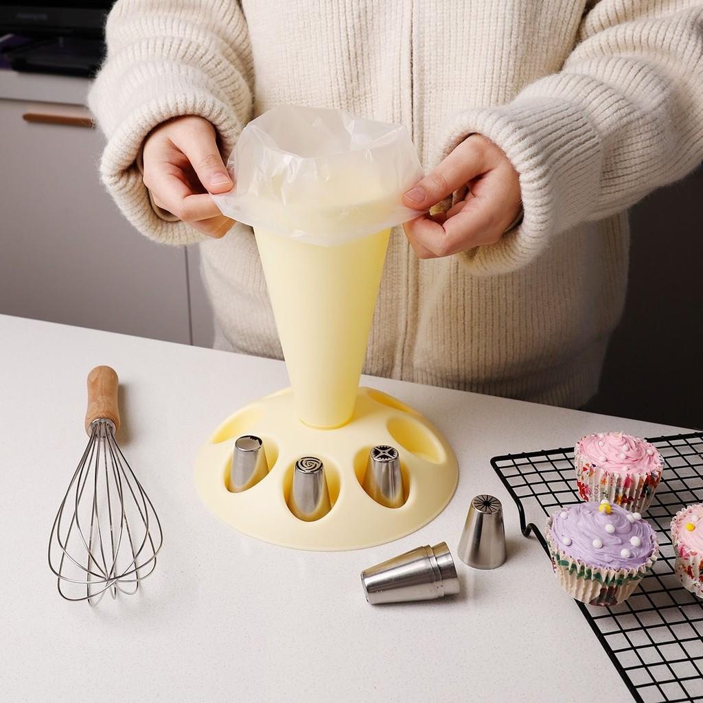 Baking Piping Nozzle Organizer Silicone Cake Decorating Tool Stand For Professional Bakers