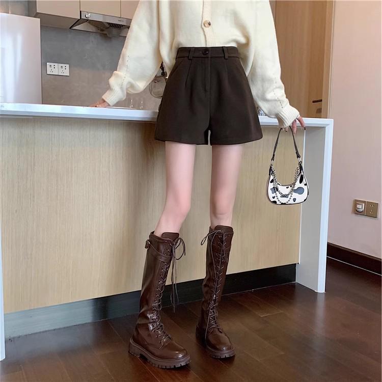 2024 Women's High-Waisted Woolen Shorts: A-Line, Slimming, Thickened, Black Casual Pants for Autumn & Winter Wear