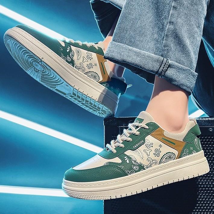 New Men's Shoes Fashion Trend Board Shoes Student Niche Thick-soled Wear-resistant Casual Sports Shoes Leather Surface Low-top Skateboard Shoes