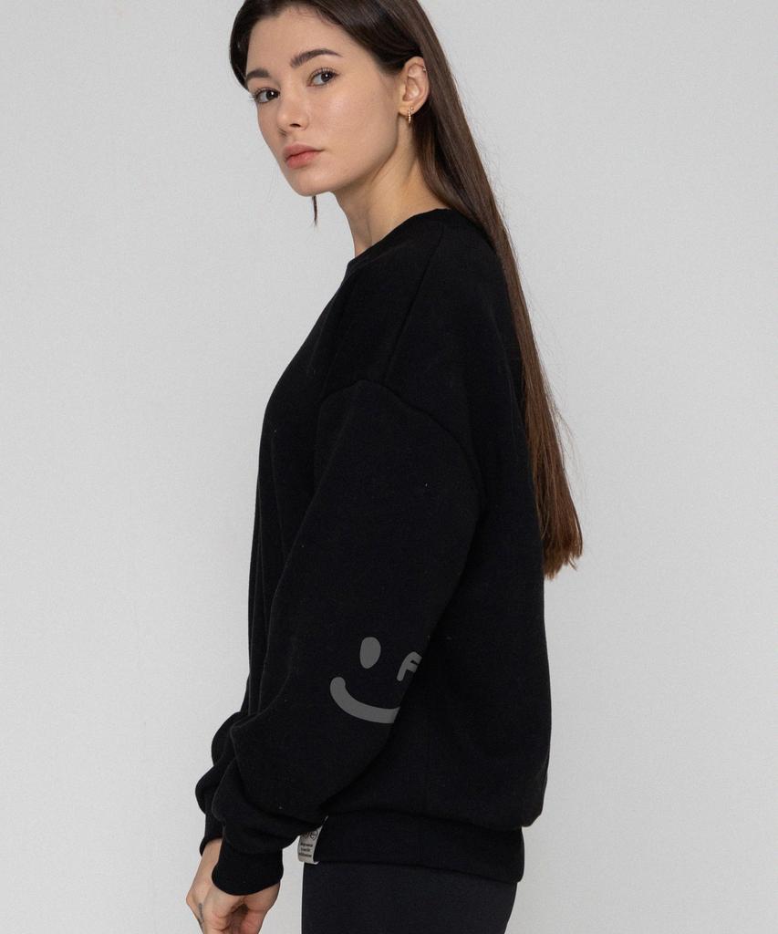 GRAVER [Unisex] Elbow Smile Drawing Sweatshirt_Black/Grey Logo