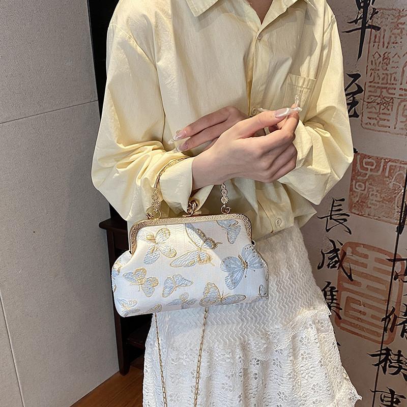 New Chinese Style Embroidered Butterfly Chain Shoulder Bag For Daily Use