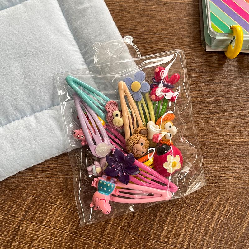 10-delat set med söta färgglada resin tecknade frukt hårklämmor för barn