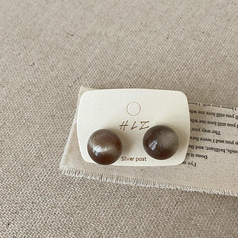 

Женские серьги «кошачий глаз» со смоляным эффектом — уникальные, модные, универсальные и идеальные для поездок на работу