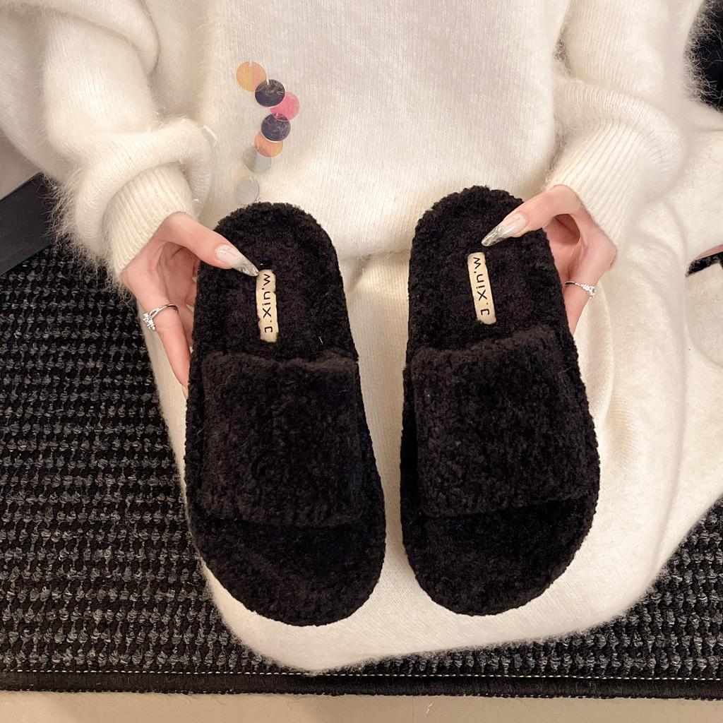 One-word Women Wear 2025 Autumn New Outdoor Thick Bottom Internet Celebrity Warm Lamb Wool Slippers