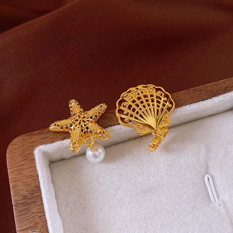 

Silver Needle Asymmetrical Starfish & Pearl Stud Earrings - High-End Fashion Jewelry