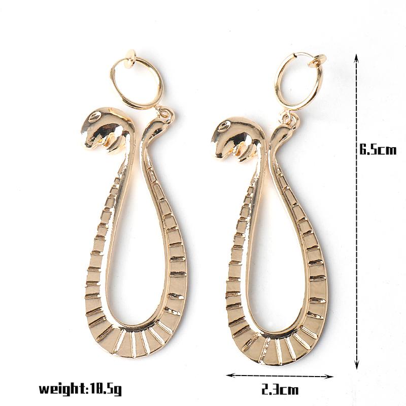 

Серьги-подвески в стиле аниме «Боа Хэнкок» золотого цвета со змеей для женщин и девочек, модные ювелирные изделия, подарок