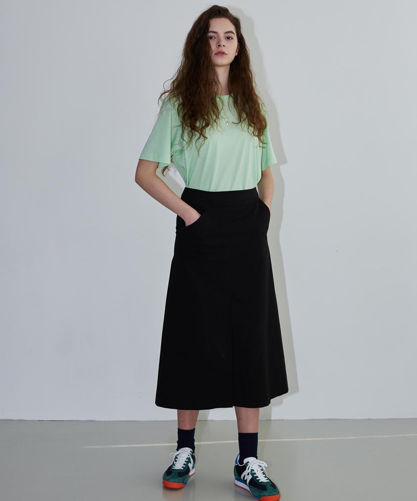 Illoil Slit Skirt - Black
