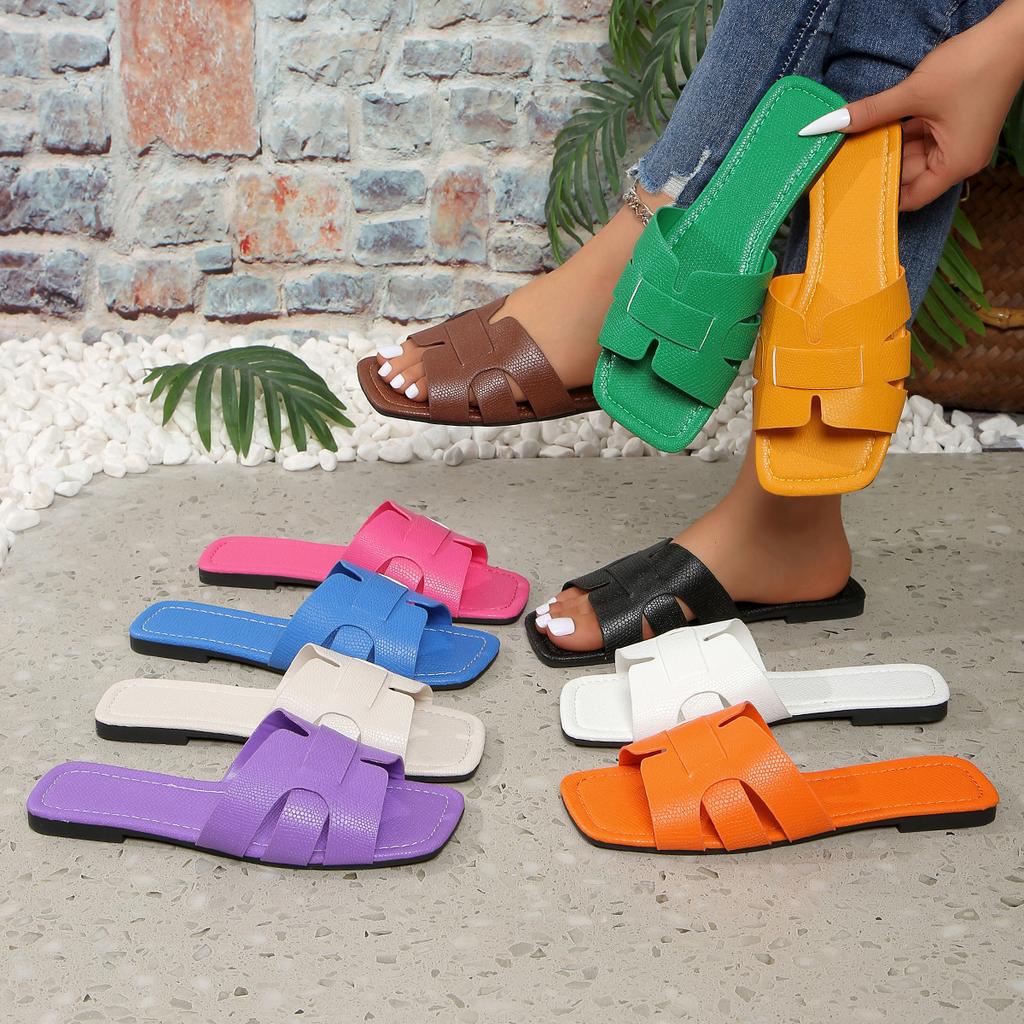 Fashion Summer New Women Slippers Flat Bottom Non-slip Outdoor Shoes Open Toe Beach Female Sandals Sexy Fashion Designer Slides Woman