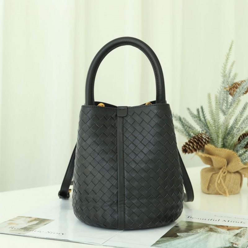 Hand-woven Bucket Bag Genuine Leather Women's Exquisite Fashionable Handbag Single-shoulder Cross-slung Tote