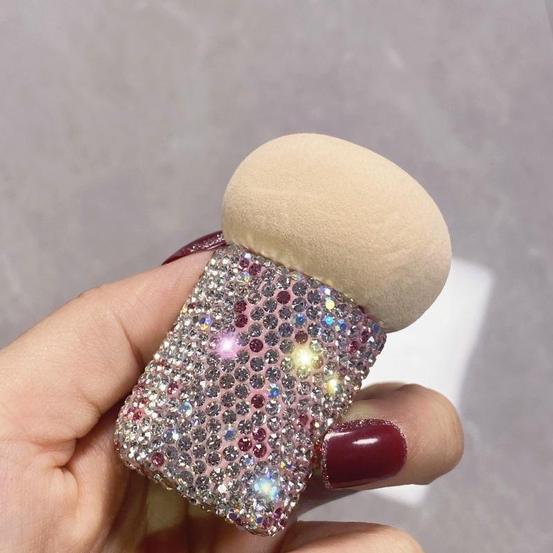 

Страз Гриб Пуховка для Аиркушона: Расширяющийся спонж-яйцо для макияжа для влажного/сухого нанесения.