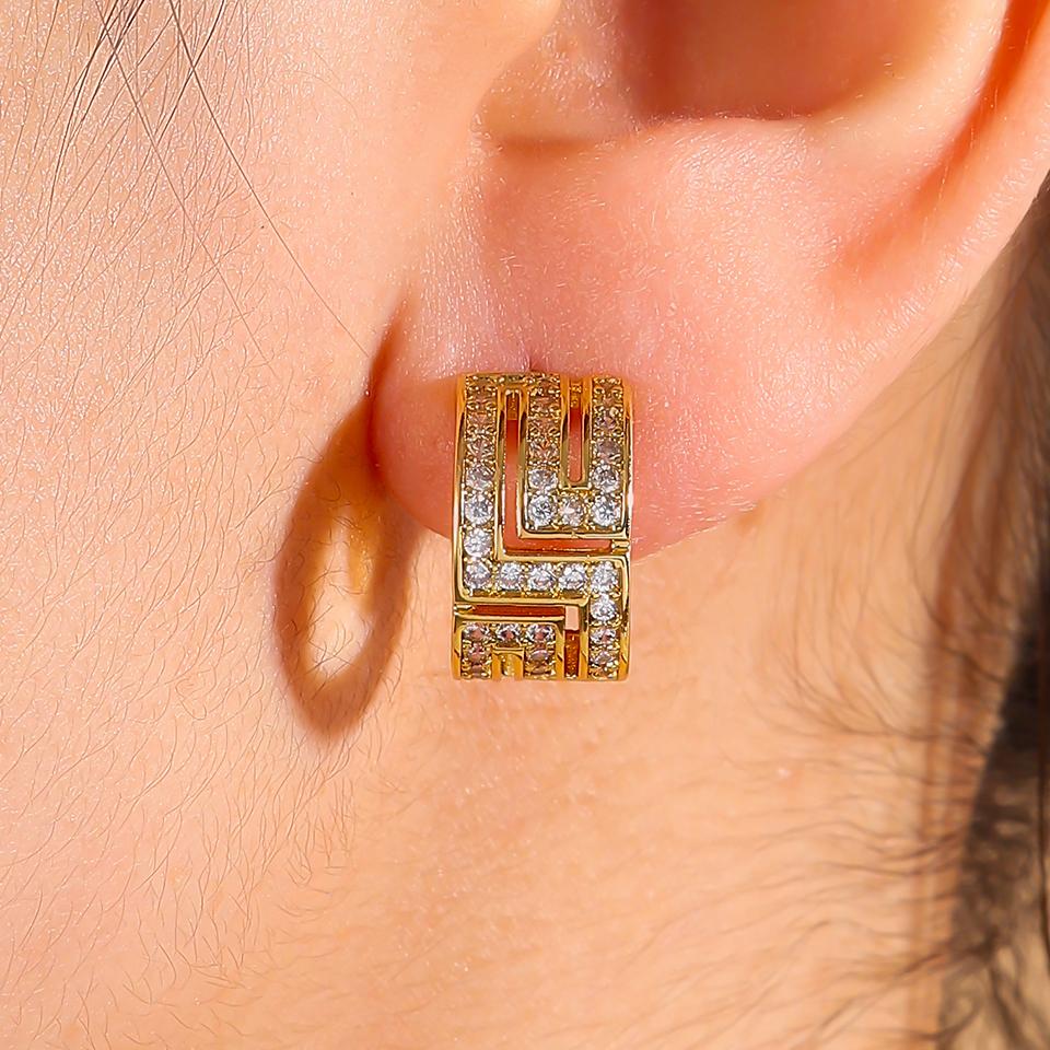 ZAKOL New Niche Design Hollow Geometric CC Shaped Earrings Shiny Zircon Crystal Luxury Brand Earring Party Accessories