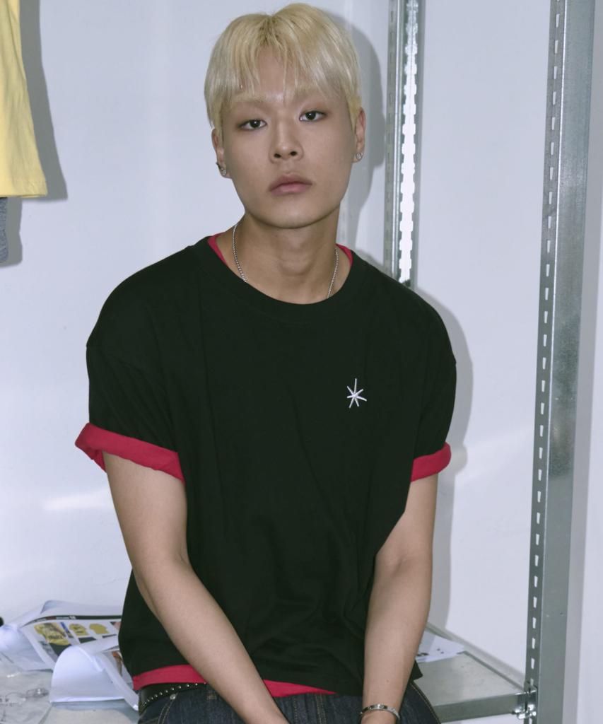 Eontaiteulseoul Untitle Layered Crop Short Sleeve Black