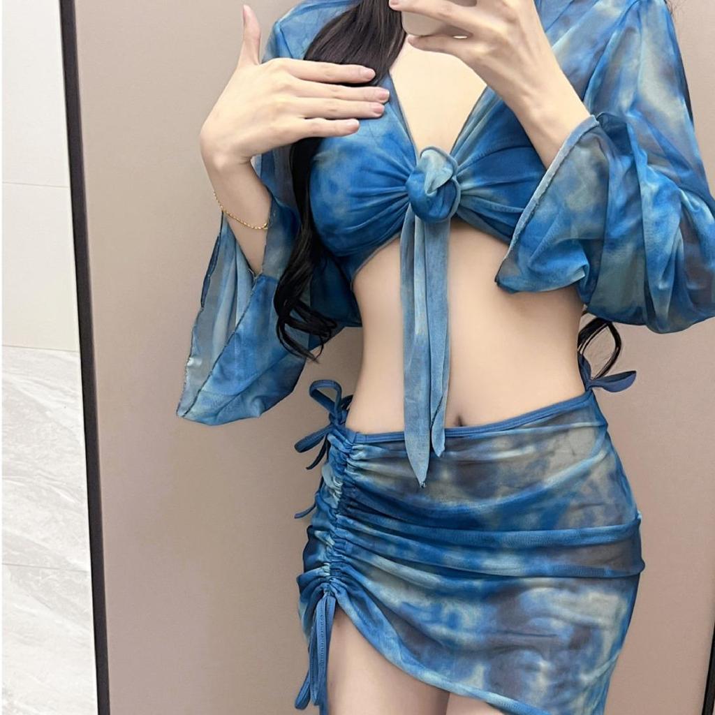 "2024 Women's Long-Sleeve Slimming Four-Piece Bikini Swimwear"