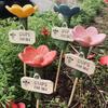 Bienenwassertränken für den Garten Bienenbestäuber Futterspender Trinkbecher Blumenform Bewässerungsstationen Bunte Schmetterlinge Hygienische Becher