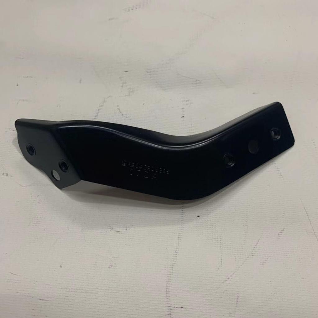 Inre Bumperfäste Höger Fram för Mercedes-Benz C-klass W204 (2046200285)