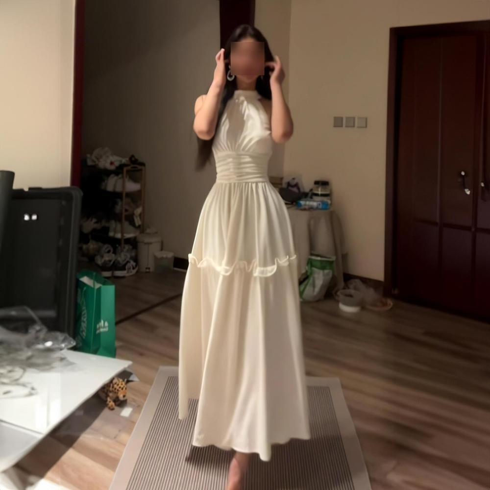 Summer new French retro white moonlight neck sleeveless dress women's waist and thin seaside vacation long skirt