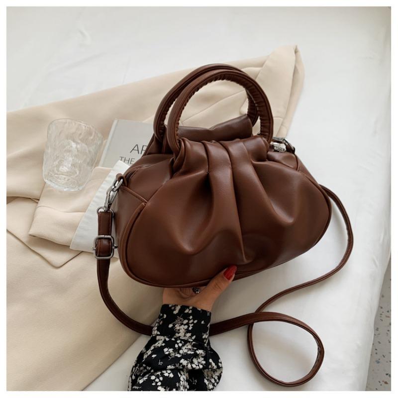 A Versatile Retro Solid-color Cloud Pleated Bag A Single-shoulder Crossbody Bag Under The Armpit