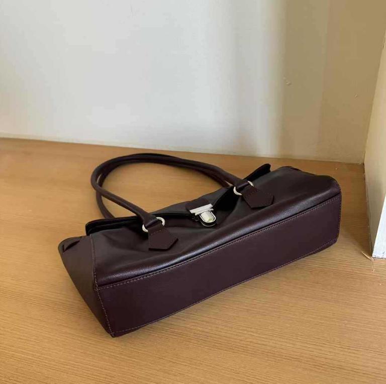 French Leather Women's Bag Cowhide Armpit Shoulder Bag Large Capacity French Stick Bag Commuting Tote Bag Women's Versatile Handbag