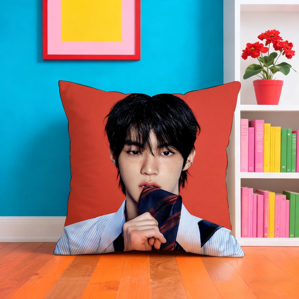 Kim Ddohoon Singer Pillow Case Pillow Case Plush Fabric Soft Double Sided Print Home Sofa High Quality Cushion