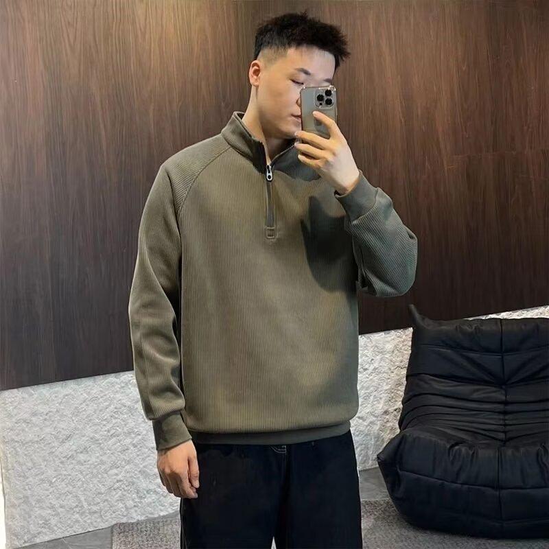 Men's Trendy Stand Collar Half-Zip Sweatshirt, Loose-Fit Pullover for Spring, Autumn, and Winter 2024.