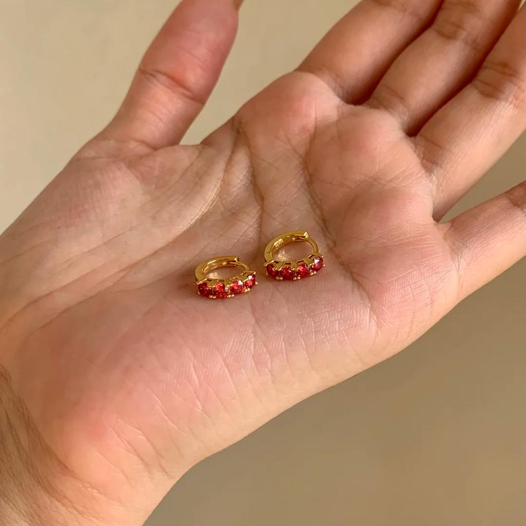 Hot Selling Unique Red Diamond and Zircon Matching Niche Earrings, Fashionable, Exquisite, High-end and Simple