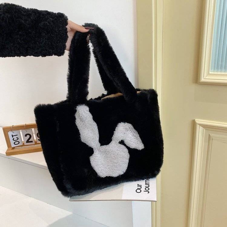 

Новая осенне-зимняя сумка-тоут большой вместимости, пушистая сумка, симпатичная мультяшная сумочка, плюшевая сумка через плечо, женская сумка 43*12*30cm чёрный