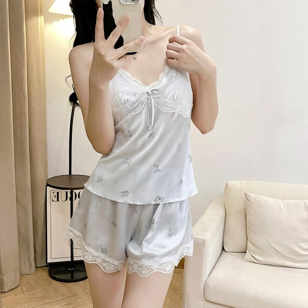 Ice and snow silk new women's summer thin pajamas set suspender shorts sexy lace loungewear with chest pad