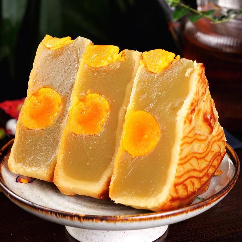 Snowy Yolk Lotus Seed Paste & Five Nuts BBQ Pork Mooncake - Extra Large, Egg Yolk, Old-Fashioned Style