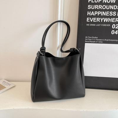 225 Winter New Bag Women's Retro Foreign Style Tote Bag Fashion Niche Shoulder Bag Casual Simple Crossbody Bag