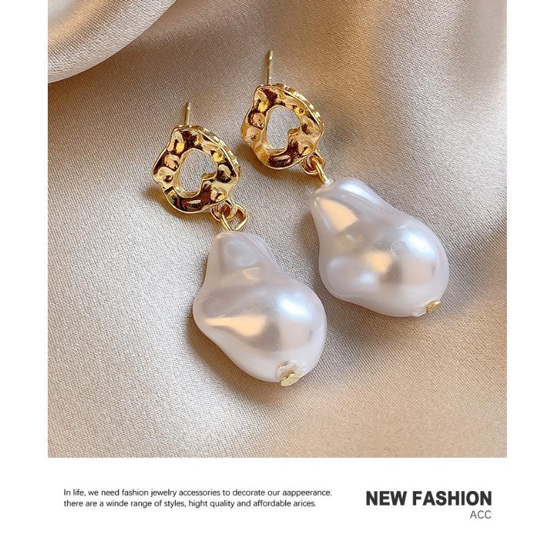 Meier French irregular baroque pearl stud earrings - new luxury, niche, high-end fashion earrings
