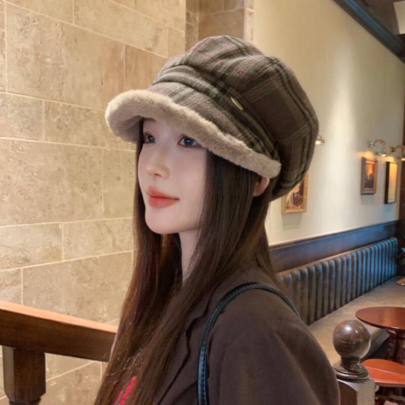 Mei Wan Er Plaid Plush Beret Newsboy Hat One Size