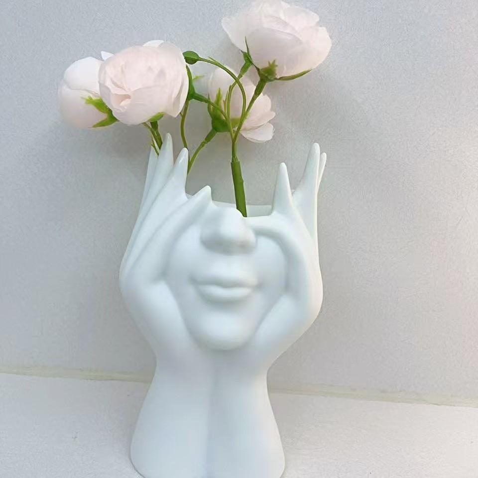 

Багатофункціональний тубус для зберігання косметичних пензлів для обличчя 1PC