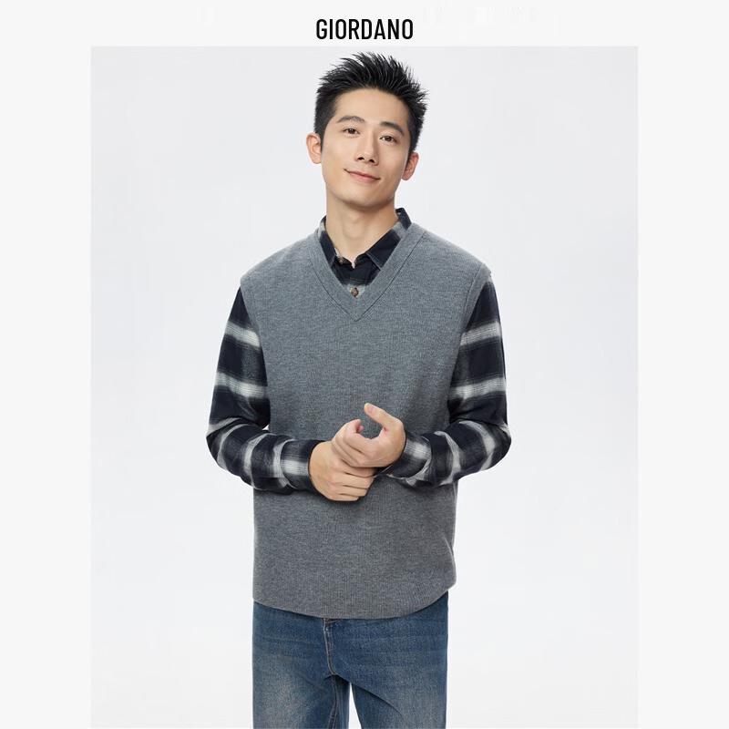 

Giordano Men s V-Neck Anti-Pilling Knit Vest L