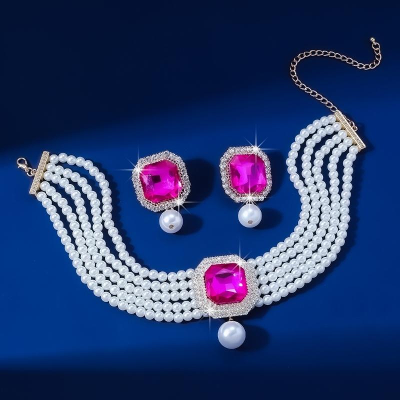 Pack Of 1 Set Elegant Multilayer Faux Pearls And Geometric Crystal Necklace and Earrings Set For Women Lady