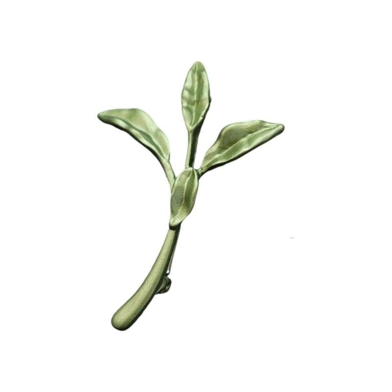 Beautiful Plant Pins Metal Brooches Nature Theme Jewelry Unique Badges Alloy Texture Suitable for Party and Everyday Use
