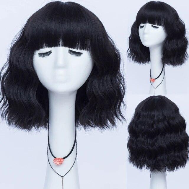 Kurze lockige blaue Bobo-Synthetik-Cosplay-Perücken für Frauen, Orange, Rot, Grün, natürliches hitzebeständiges Haar mit Pony für Mädchen