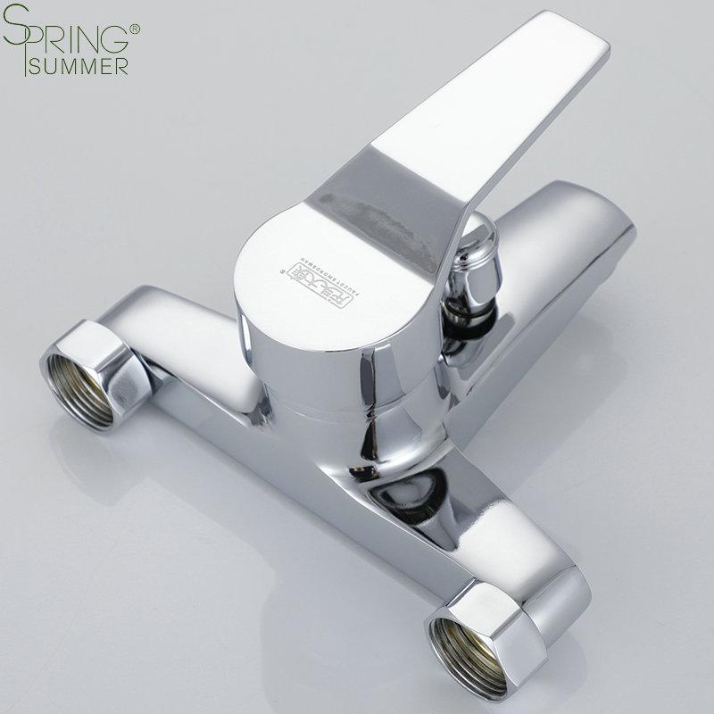 Brass Modern Wall Mounted Bathtub Shower Faucet Set Single Handle Bidet Rain Shower Mixer with Ceramic Valve Core Chrome Finish