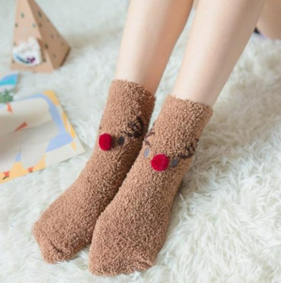 Japanese Christmas Market Coral Fleece Cartoon Embroidered Women s Cozy Socks Without Box
