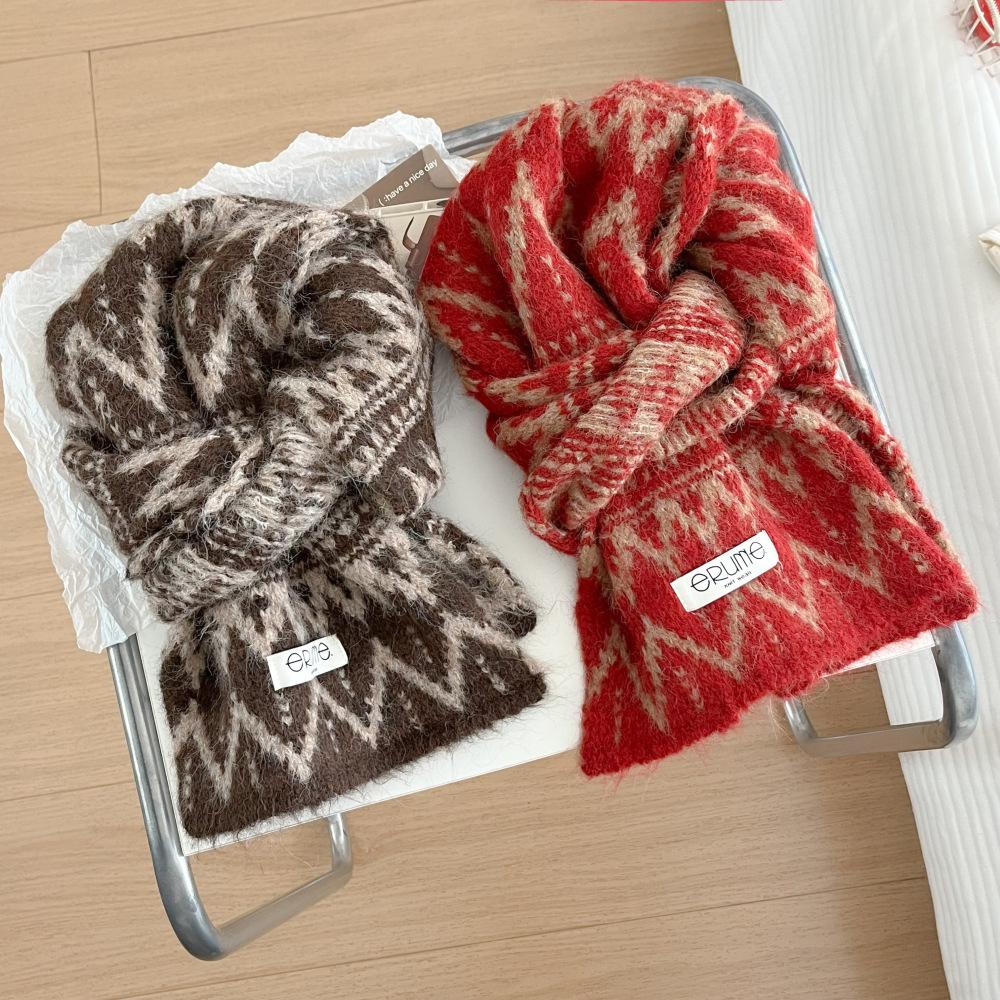 Vintage Fair Island wind knitted wool scarf women's winter blended atmosphere versatile warm couple scarf