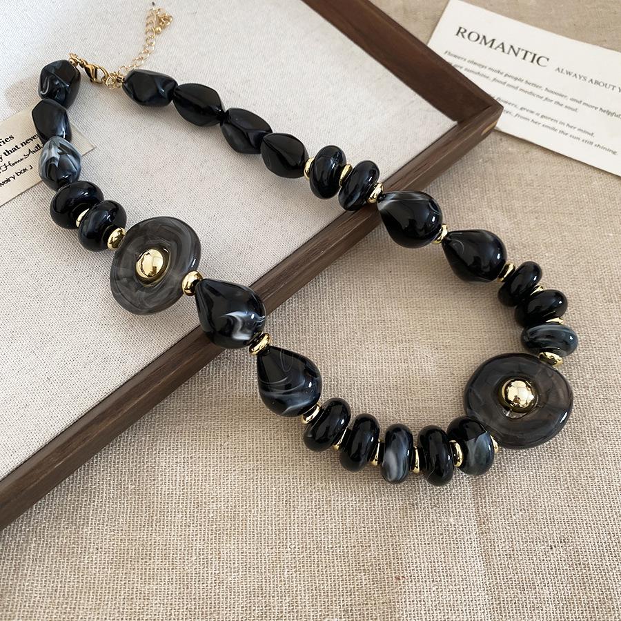 Europäische Retro Geometrische Perlen Edelstahl Choker Halskette