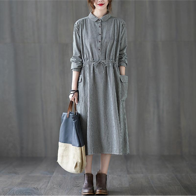 The real spring new literary loose cotton and linen plaid long-sleeved dress women's waist medium and long