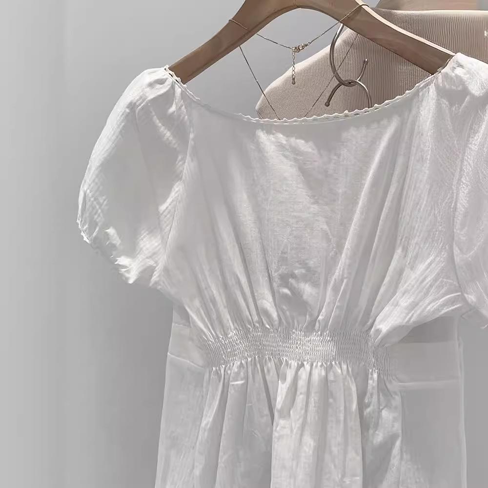 Chic French White Short-Sleeve Bubble Collar Top for Women