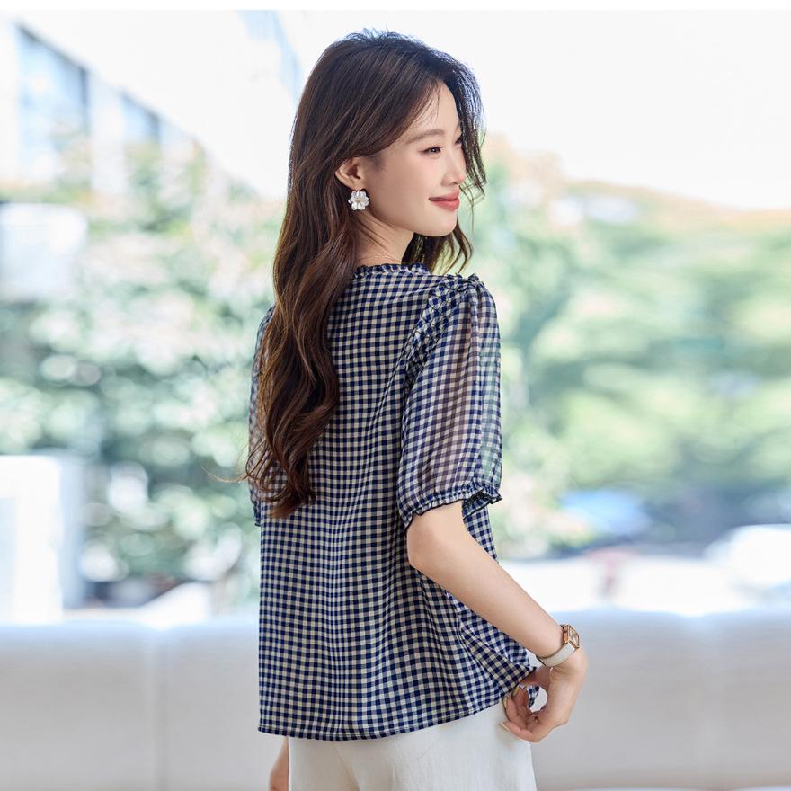 Design sense fungus edge round neck plaid shirt top women's summer new loose and thin shirt tide