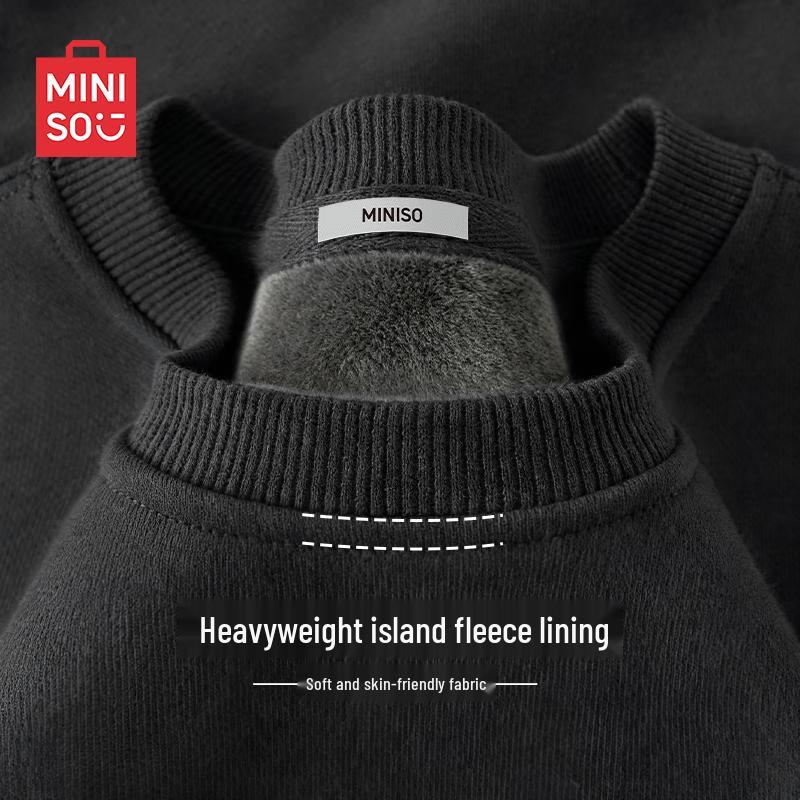 

MINISO Men s Simple Fleece Lined Pullover Sweatshirt M