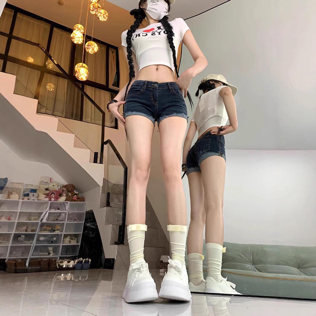 

Spring Plus Size Women s Low Waist Stretch Denim Shorts - Butt-Lifting, Slimming Bodycon Hot Pants with Rolled Hem S